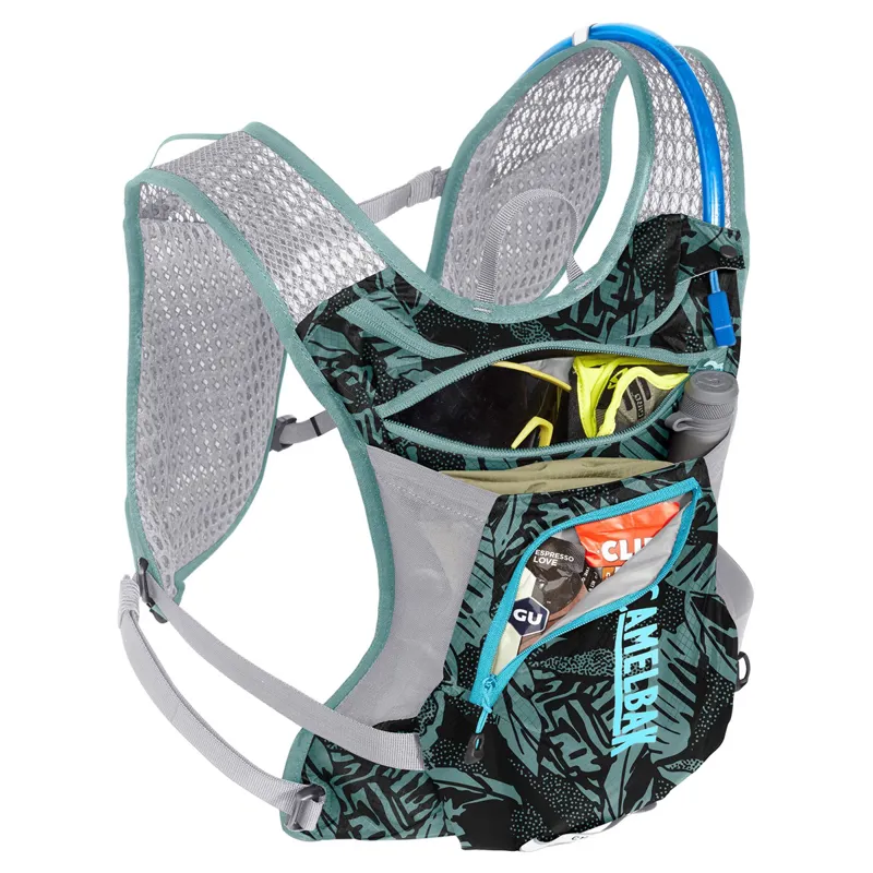 Camelbak Chase Bike Vest 4 Litre Womens Hydration Pack - Blue/Black - Image 8