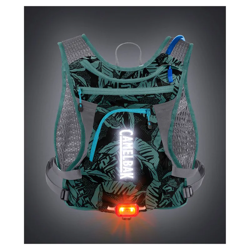Camelbak Chase Bike Vest 4 Litre Womens Hydration Pack - Blue/Black - Image 9