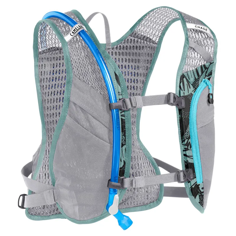 Camelbak Chase Bike Vest 4 Litre Womens Hydration Pack - Blue/Black - Image 2