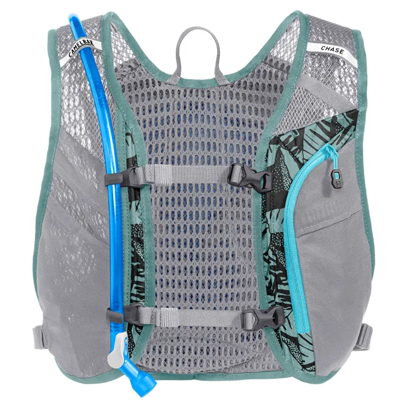 Camelbak Chase Bike Vest 4 Litre Womens Hydration Pack - Blue/Black - Image 5